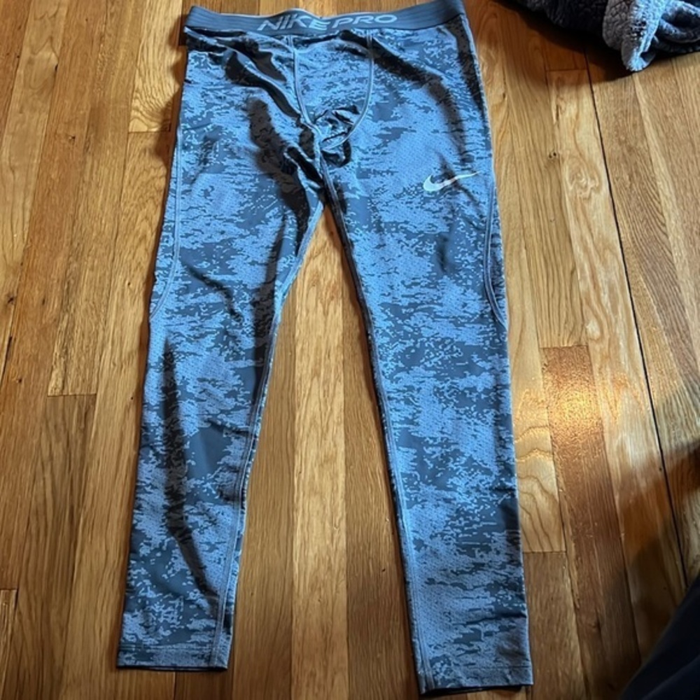 Nike pro gray / camo training tights XL